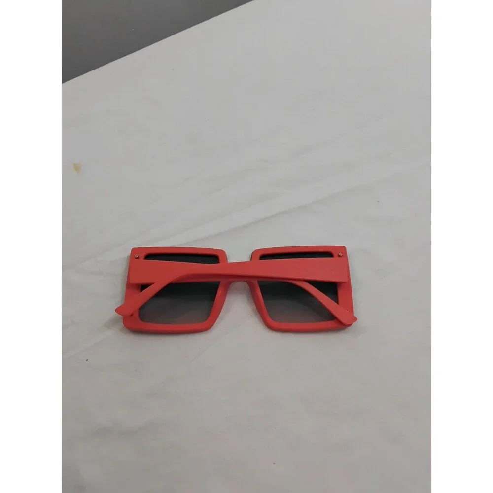 Oversized Unbranded Square Sunglasss
